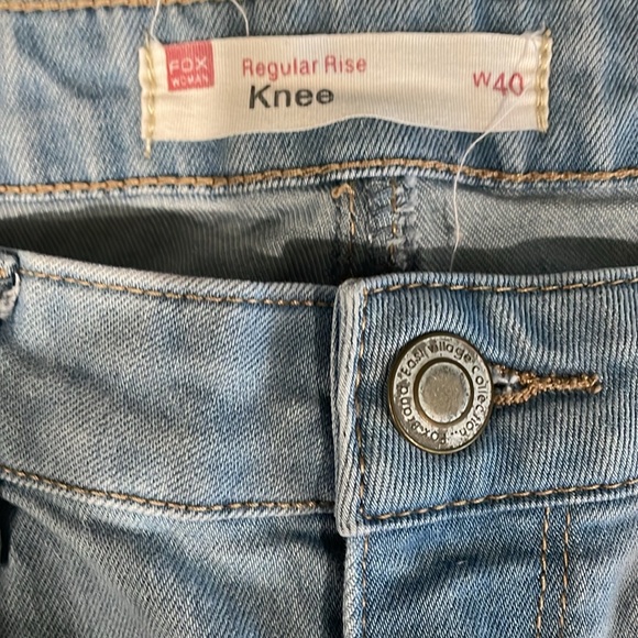 FOX WOMAN JEAN SHORTS - Picture 2 of 5